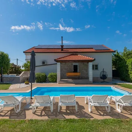 Villa Jelavic - Makarska By Guide