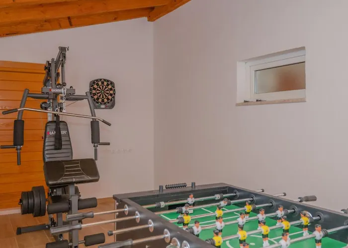 Jelavic - Makarska By Guide Susnjari