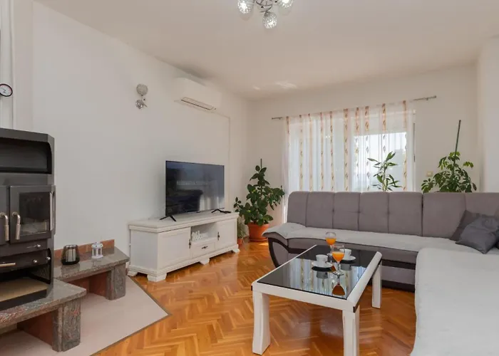 别墅 Jelavic - Makarska By Guide *